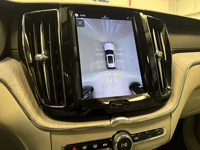 صورة 11 لـ 2023 Volvo XC60