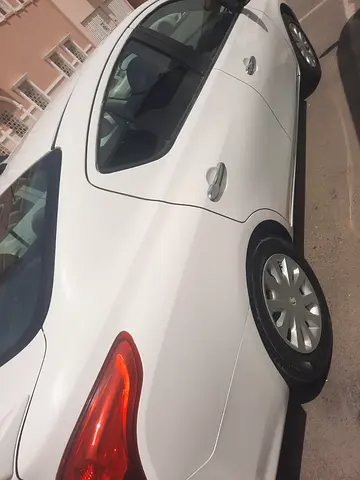 2018 Nissan VERSA 照片 8