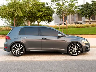 صورة 9 لـ 2019 Volkswagen GOLF R