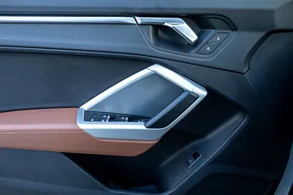 Audi Q3 40 TFSI, миниатюра 2