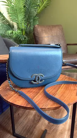Channel bag almost new