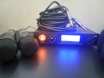 2 Channel UHF Wireless Microphone System