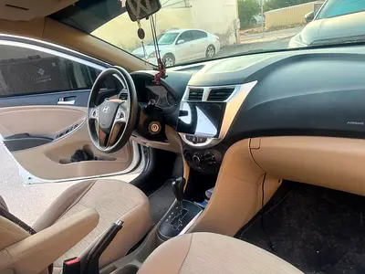 2017 Hyundai ACCENT 缩略图 5