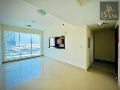 Unfurnished 1BR Apartment with Close Kitchen