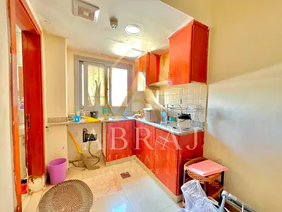 Prime Location near Gems education school and park