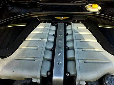 صورة مصغرة 6 لـ 2013 Bentley FLYING SPUR