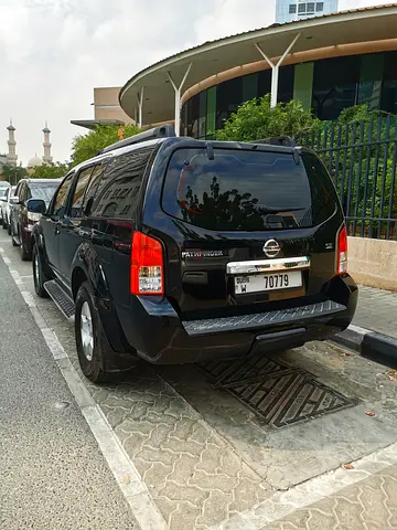 Nissan Pathfinder LE 2009 | GCC Specs | Top Option | Lady Driven
