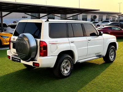 2021 Nissan PATROL SAFARI 缩略图 5
