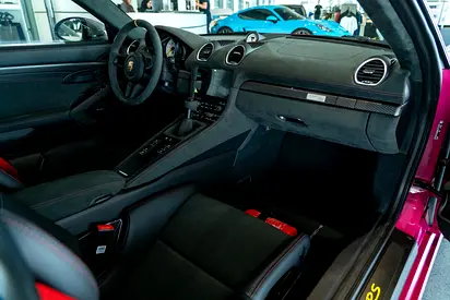 2025 Porsche 718 缩略图 13