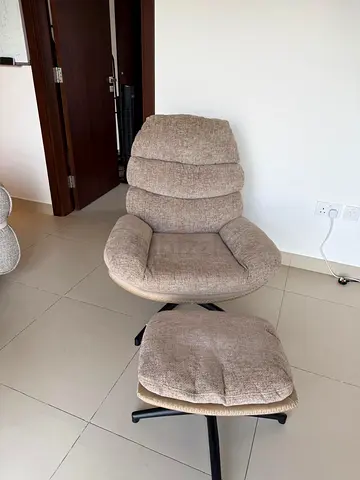 HOMEBOX Fabric Chair cum Recliner with Supporting Stool!!