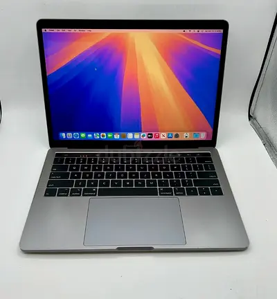 Apple MacBook Pro Core i7 512 SSD Storage 16GB Ram - A1989