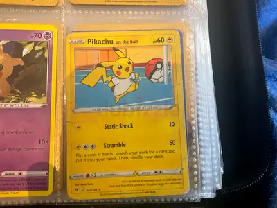 Pokémon card ( PIKACHU on the ball