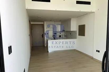 UNFURNISHED 1 BR | READY TO MOVE IN | BALCONY