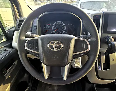 2026 Toyota HIACE 照片 9