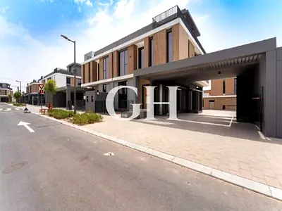 5BR Semi-Detached Villa | Vacant | Ready to move-in