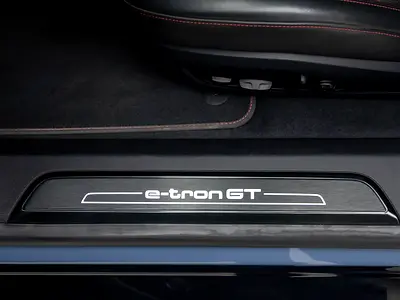 2022 AUDI E-TRON GT 照片 18