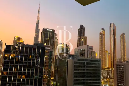 Corner Unit | Burj View | Keys in Hand