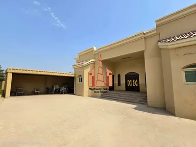 All master Room parking garden Maid room 3 bedroom neat and clean hall Majlis single story villa 95k
