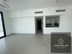 Enjoy living in a luxurious apartment with spacious areas and high-end finishes, featuring a large t