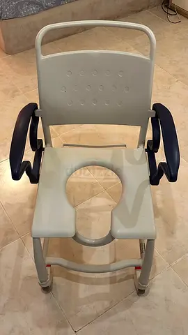 كرسي استحمام متحرك | كرسي حمام متحرك | Shower Commode Wheelchair | Shower Chair | Commode Wheelchair