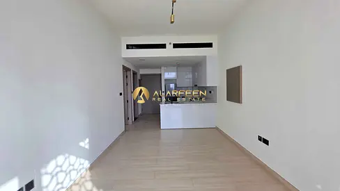 Ready To Move | Separate Laundry | Fitted Kitchen