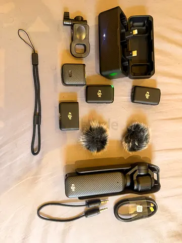 DJI Pocket 3 Creator Combo with Wireless Mic and Accessories