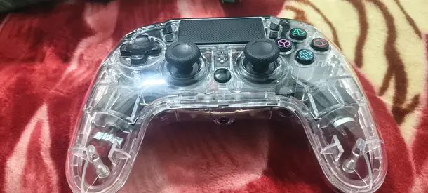 Transparent wireless PlayStation-style controller (PS4 compatible)
