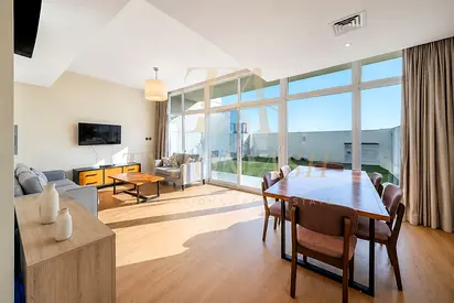 SINGLE ROW | UPGRADED| FURNISHED