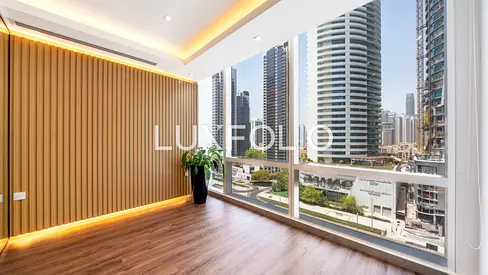 Upgraded Interior | Vacant | Fitted