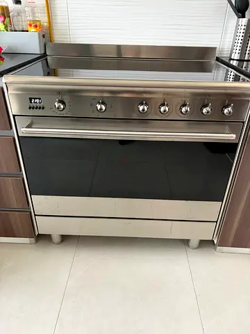 Smeg range cooker 90 cm (like new)