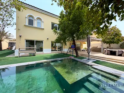 4 BED | FULLY UPGRADED | VACANT ON TRANSFER
