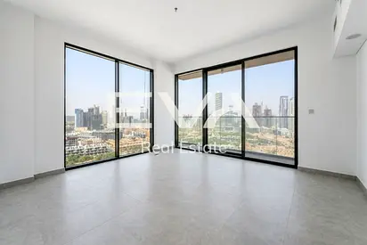 VACANT | UNFURNISHED | HIGH FLOOR