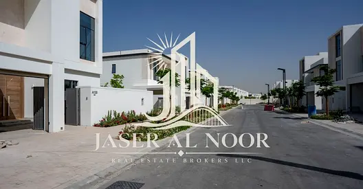Spacious | Semi Detached | North Facing | Single Row