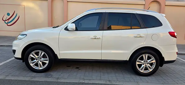 2011 Hyundai SANTA FE — миниатюра 3