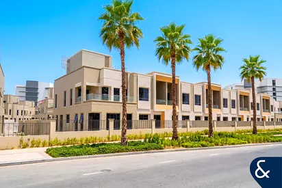 Single Row | Modern Community | Resort Living