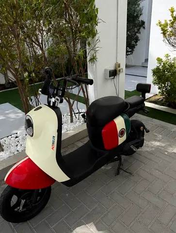 electric vespa