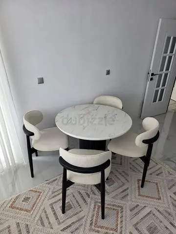 Round Marble-Top Dining Table with 4 Upholstered Chairs - Modern Set