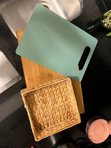 Set of 2 kitchen cutting boards and napkins holder