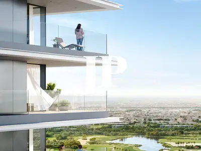 Spacious layout - premium amenities - prime view
