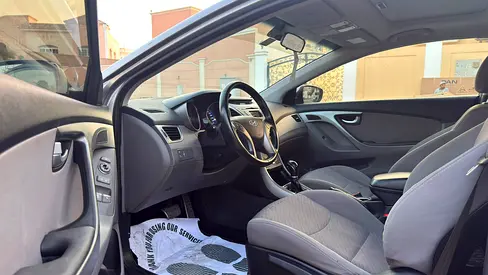 2016 Hyundai ELANTRA 照片 11