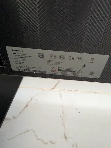 85 inch samsung QN95B cracked screen