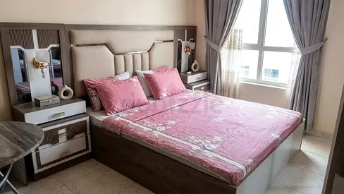 Bedroom set for sale