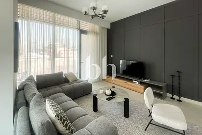 Up to 6 payments | Vacant and Ready | Furnished
