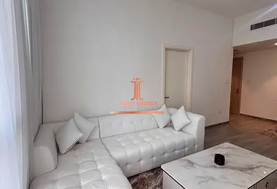 Vacant | Furnished | Large Terrace