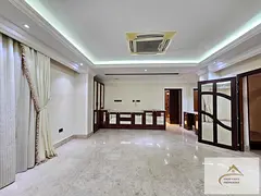 Spacious 4 Bhk villa with big green garden
