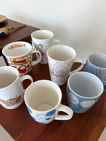 Set of mugs