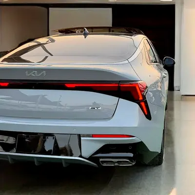 2026 Kia K5 GT-Line — zdjęcie 10