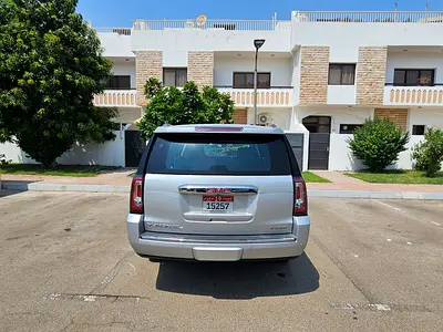 2019 GMC YUKON — фото 8