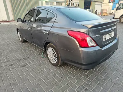2019 Nissan VERSA 照片 5