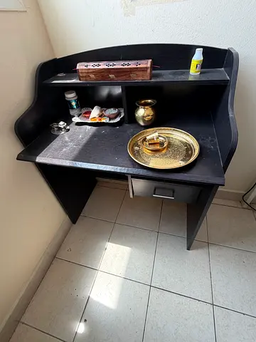 Compact black wooden corner TV stand / small entertainment unit